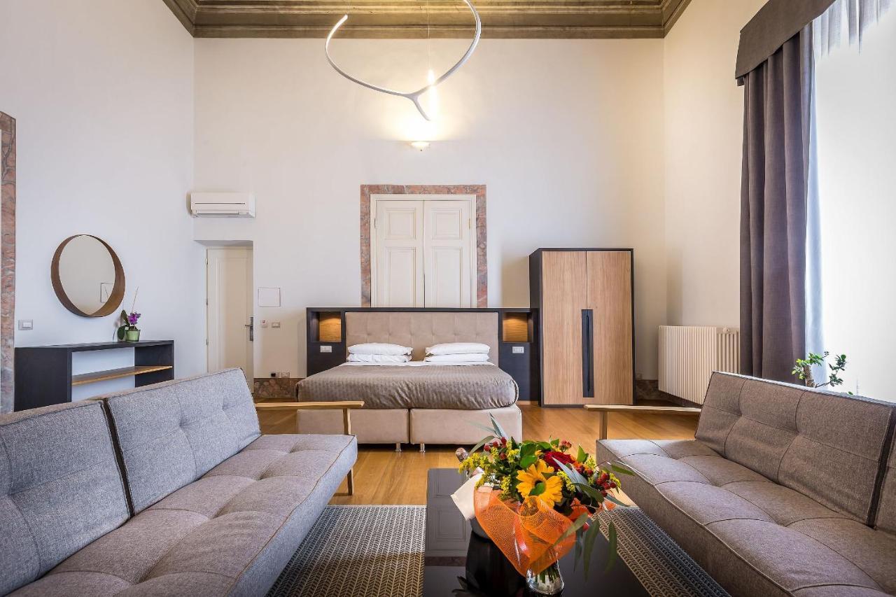 Residenza D'Epoca Al Numero 8 Florence Luaran gambar